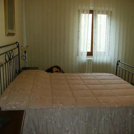 Il Vecchio Cipresso Apartment *