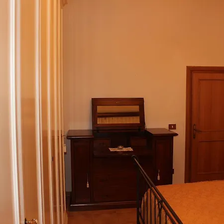 Il Vecchio Cipresso Apartment