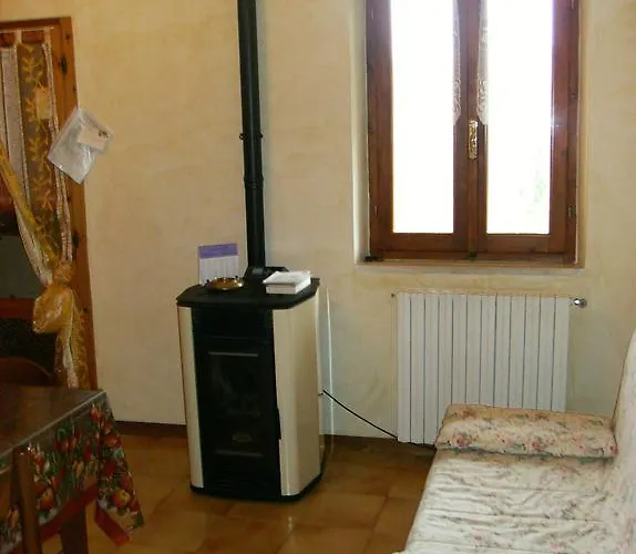 Il Vecchio Cipresso سان جيمينيانو
